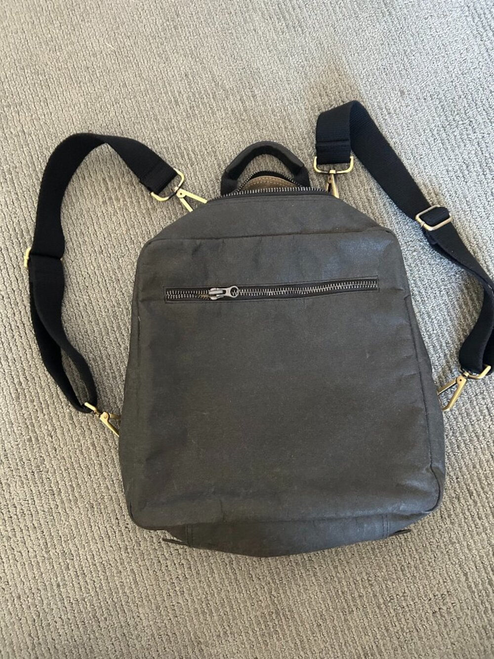 Uashmama Italian-made Memmo paper backpack